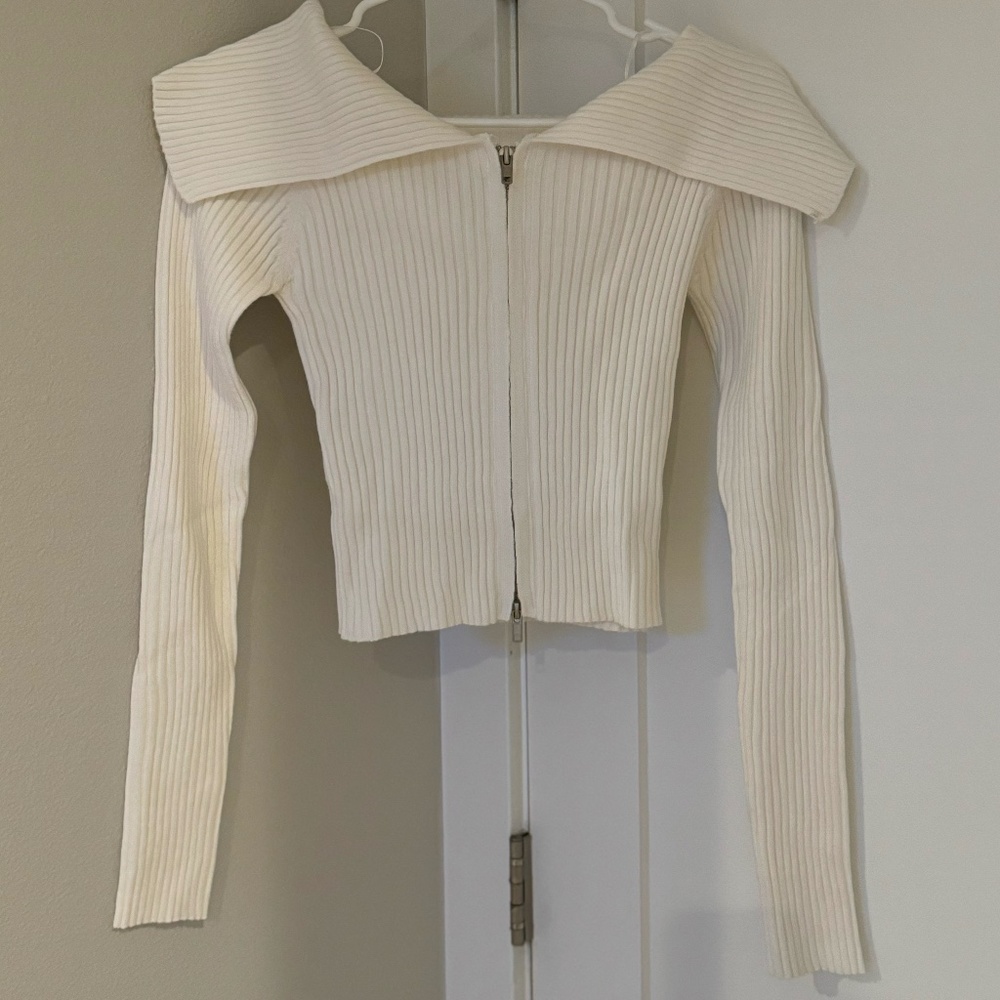 New York & Company - Long sleeve Zip Front Bardot Shoulder Sweater - S - White